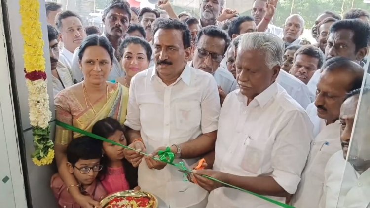 ஒ.பி.எஸ். அரசியலில் காணாமல் போன நபர்! சொன்னார் கே.பி.முனிசாமி!