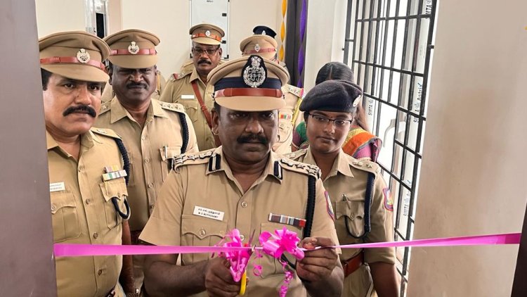 இன்ஸ்பெக்டர்களுக்கு பாராட்டு சான்று வழங்கிய வேலூர் சரக டிஐஜி!