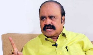 கொடியிலே பிறந்தோம் கொடியிலே வளர்ந்தோம் கொடியிலே தான் இறப்போம்! புகழேந்தி உணர்ச்சிகரம்!