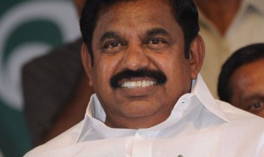 புத்தகம் கொடுங்க! பூங்கொத்தை தவிருங்கள்! எடப்பாடி பழனிச்சாமி வேண்டுகோள்!