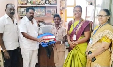 கீழே கிடந்த பணக்கட்டை உரியவரிடம் ஒப்படைத்த ஏழை மாணவன்! பள்ளிக்கூடத்தில் பாராட்டு!