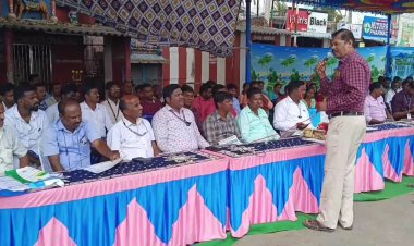 இராணிப்பேட்டை மற்றும் திருப்பத்தூரில் வருவாய்த்துறை அலுவலர் சங்கத்தினர் போராட்டம்!