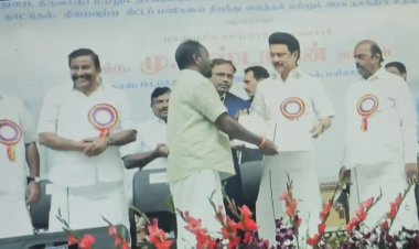 முதல்வர் கொடுத்த காசோலையை அமைச்சரிடம் திருப்பி கொடுத்த மீனவர்! நேரடியாக கேள்வி கேட்டதால் தாக்கப்பட்டாரா?அரசு நிகழ்ச்சியில் பெரும் பரபரப்பு!