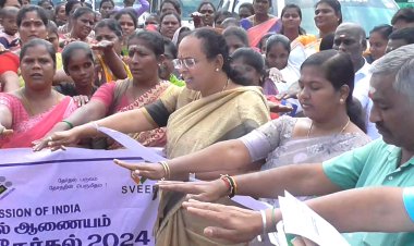 வாக்களிப்பதை ஊக்குவிக்க செல்பி பாயிண்ட்! பழைய பேருந்து நிலையம் ஆக்கிரமிப்பினால்  ஆட்சியர் உள்ளிட்ட அதிகாரிகள் அவஸ்தை!