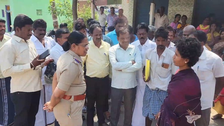 ரேஷன் கடை அமைக்க எதிர்ப்பு தெரிவித்த ஆக்கிரமிப்பாளர்! பெண் இன்ஸ்பெக்டரின் துரித நடவடிக்கையால் மோதல் தவிர்ப்பு!