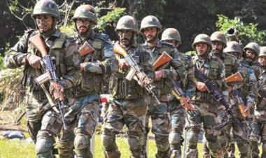 8 நக்சலைட்டுகள் சுட்டு கொலை!