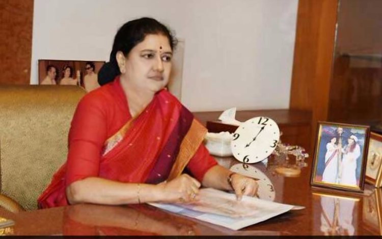 சசிகலா அதிமுகவை டேக் ஓவர் செய்வாரா?