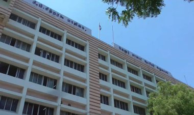 தொல்லியல் துறையில் அராஜக அதிகாரி! பக்தர்களுக்கு இடையூறு செய்வதாக ஆட்சியரிடம் புகார் மனு!