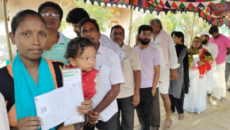 இன்று 96 தொகுதிகளில் 4 ஆம் கட்டத் தேர்தல்! வாக்குபதிவு தொடங்கியது!