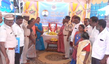 வீரமரணம் அடைந்த சிஆர்பிஎப் வீரர் வீட்டில் அஞ்சலி செலுத்திய DIG!