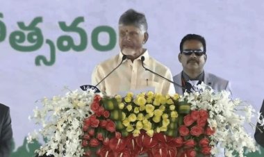 ஆந்திரா:- முதல்வராக பதவி ஏற்ற சந்திரபாபு! கட்டிதழுவி மோடி வாழ்த்து! பவன் கல்யாண் அமைச்சரானார்!