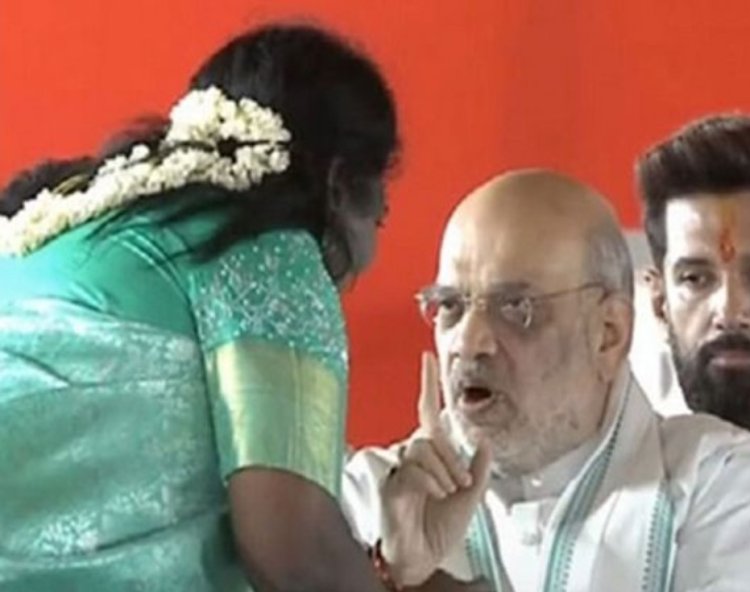 நாயுடு பதவியேற்பு விழாவில் தமிழிசையை விரல் நீட்டி என்ன சொன்னார் அமித் ஷா!