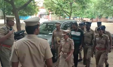 போலீசாரை ஆபாசமாக பேசிய வழக்கறிஞர் பிடிபட்டார்! எஸ்பிக்கு நன்றி சொல்லும் போலீசார்!