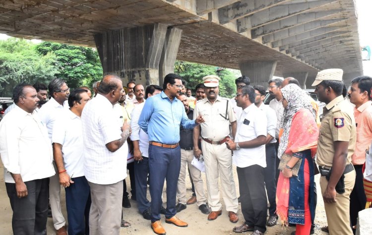 ஆம்பூர் நெடுஞ்சாலையில் பாலம் கட்டும் பணியை துரிதப்படுத்திய கலெக்டர்!