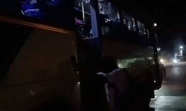 பயணிகளை வெறுப்பேற்றிய அரசு ஏ.சி.பஸ்!