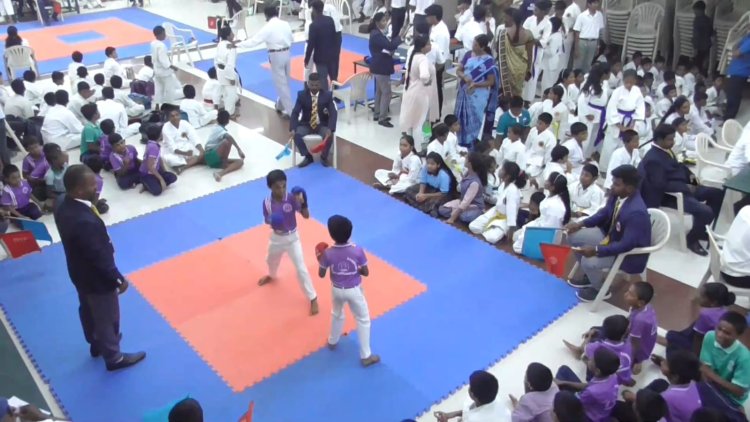 மாணவர்கள் தீய பழக்கத்துக்கு ஆளாகக்கூடாது! கராத்தே போட்டியின் போது நடிகர் பொன்னம்பலம் அட்வைஸ்!