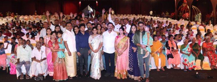ஆதரவற்ற குழந்தைகள் மற்றும் முதியோர்களுடன் நடைபெற்ற நறுவீ இல்ல திருமண வரவேற்பு விழா!