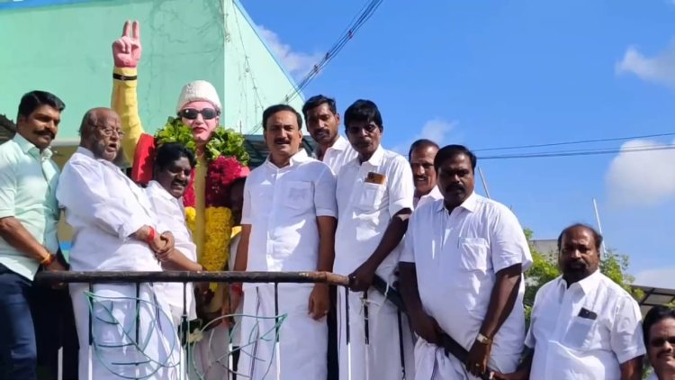 இராணிப்பேட்டை அதிமுகவினர் குஷி!