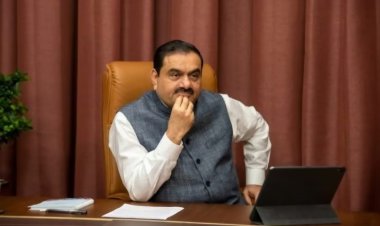 லஞ்சம் கொடுத்த வழக்கு! இந்திய தொழிலதிபர் அதானிக்கு அமெரிக்கா நீதிமன்றம் பிடிவாரண்டு!