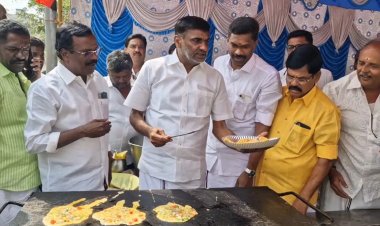 எம்.ஜி.ஆர். பிறந்த நாளில் ஆம்லெட் போட்ட முன்னாள் அமைச்சர்! இது என்ன லாஜிக்?