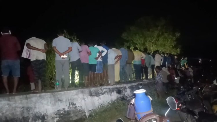 போலீஸ் பொய் சொல்லுதா? கிணற்றில் டெல்லி வாகனம்!