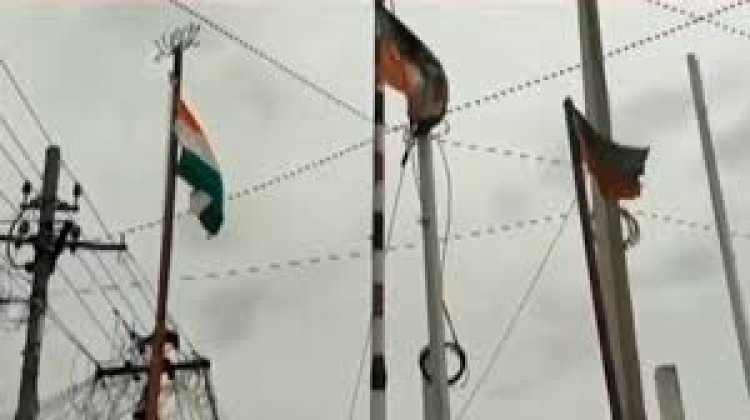 தமிழகத்தில் பொது இடங்களில் உள்ள கட்சிக் கொடிகளை அகற்ற 12 வாரம் கெடு! ஐகோர்ட்டு உத்தரவு!