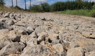 பல்லை இளிக்கும் சாலை!சீர் பண்ணுங்க ஆபிசர்ஸ்!