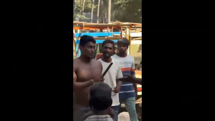 கத்தி குத்து...மாடுபிடி திருவிழாவில் சம்வம் செய்தவர்கள் கைது!