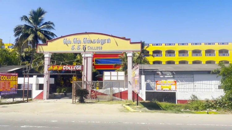 காதலை காட்டிக் கொடுத்த எஸ்.எஸ்.எஸ். கல்லூரி மாணவி! மாடியிலிருந்து குதித்தார்!