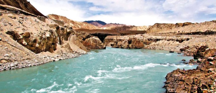 போர் நடவடிக்கை என கருத்து!   பாகிஸ்தானுக்கு சிந்து நதிநீர்ப் பங்கீடு ஒப்பந்தத்தை நிறுத்துவதாக இந்தியா அறிவிப்பு!