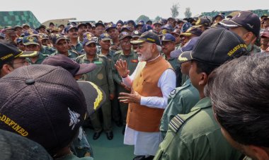 வதந்திகளுக்கு முற்றுப்புள்ளி! விமான படையினருக்கு புத்துணர்ச்சி... வந்தே மாதரம் முழங்கி பிரதமர் பரவசம்!