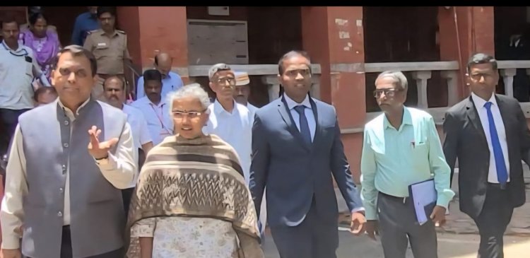 கிறிஸ்தவ பள்ளியை இடம் மாற்றாத வழக்கு! ஐந்து ஐஏஎஸ் அதிகாரிகள் சென்னை உயர் நீதிமன்றத்தில் ஆஜராகி மன்னிப்பு!