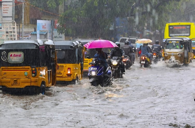 சென்னையில் கொட்டும் மழை! 29 மாவட்டங்களுக்கு வாய்ப்பு!