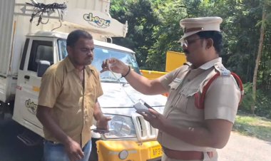 வேலூர் ஆர்.டி.ஓ சோதனை! அப்பாடா இப்போதாவது சோதனை செய்து அரசுக்கு லாபம் கொடுத்தீர்களே!