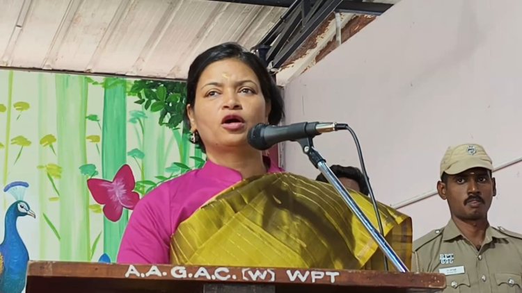 பெண்களின் முன்னேற்றத்திற்கு மத்திய மாநில அரசுகள் பல வழிவகை செய்கிறது!ஆட்சியர் சந்திரகலா பேச்சு!