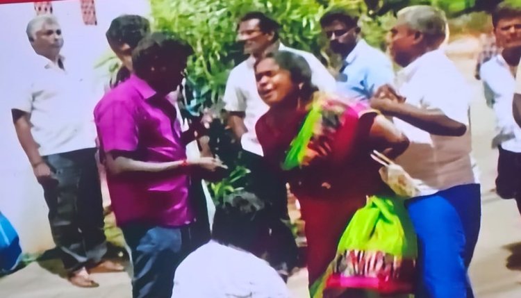 விஜய் கூட்டத்துக்கு வந்தவர்களில்39 பேர் பலி! எண்ணிக்கை உயரும் அபாயம்! போலீஸ்தடியடி! கைது நடக்குமா?