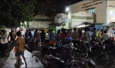 அலட்சிய அரசு மருத்துவர்..மக்கள் மறியல்!