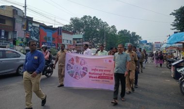 வேலூரில் அஞ்சலக வார பேரணி!