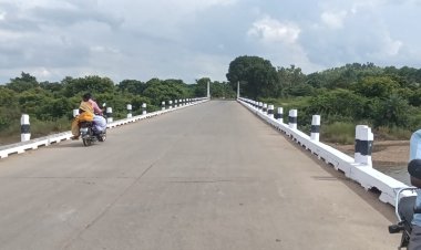 1977 ஆம் ஆண்டு கட்டிய மேம்பாலம் "கன்" மாதிரி நிற்கிறது ஆனால்!