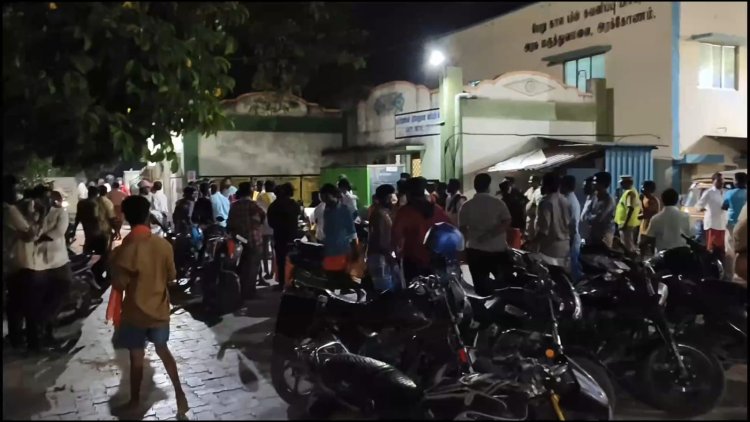 அலட்சிய அரசு மருத்துவர்..மக்கள் மறியல்!