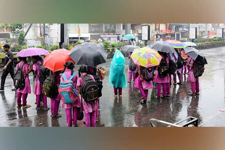 பள்ளி கல்லூரிகளுக்கு விடுமுறை!? மாநிலம் முழுவதும் தொடரும் பருவமழை!