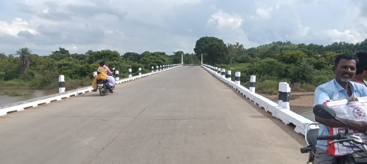 1977 ஆம் ஆண்டு கட்டிய மேம்பாலம் "கன்" மாதிரி நிற்கிறது ஆனால்!