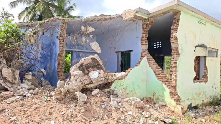 இடித்து 10 மாதங்களாகியும் துணை சுகாதார நிலையம் கட்டவில்லை! மக்கள் அவதி!