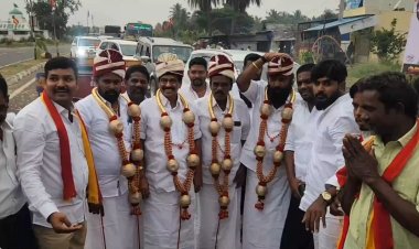 எடப்பாடி பழனிச்சாமி செங்கோட்டையனைவிட படிப்பு கம்மிதான்!  பார்வர்டு பிளாக் கட்சி தலைவர் பேட்டி!