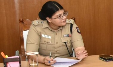 4 எஸ்பி தனிப்பிரிவு காவலர்கள் பணியிட மாற்றம்!