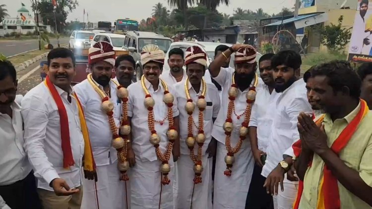 எடப்பாடி பழனிச்சாமி செங்கோட்டையனைவிட படிப்பு கம்மிதான்!  பார்வர்டு பிளாக் கட்சி தலைவர் பேட்டி!