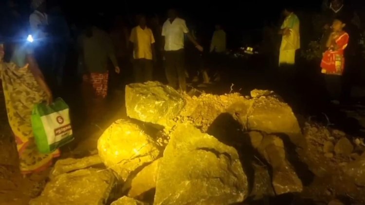 ஊராட்சி பெண் தலைவரின் கணவர் அடாவடி! வசைபாடிய மக்கள்!