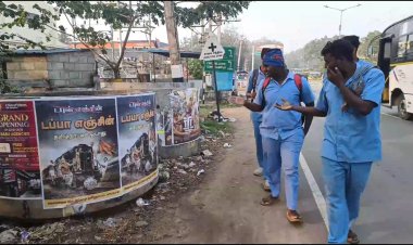 குப்பை தொட்டியில் ஒட்டப்பட்ட டபுள் எஞ்சின் விமர்சன போஸ்டர்!