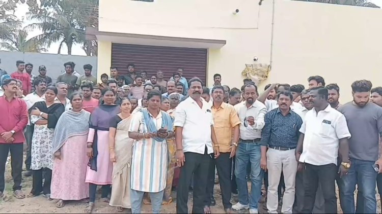 இங்கெல்லாம் சரக்குகடை வைக்கக் கூடாது... மக்கள்! பாதுகாப்பில் போலீஸ்!