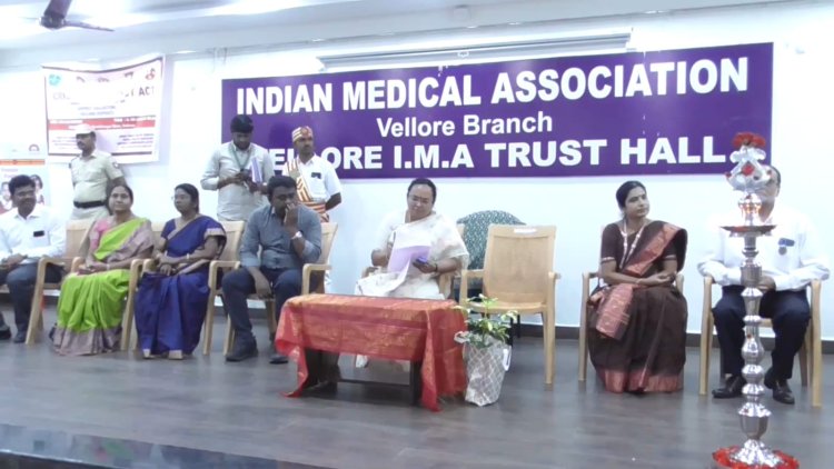 குழந்தை ஆணா பெண்ணா சொல்லக்கூடாது!கலெக்டர் எச்சரிக்கை!